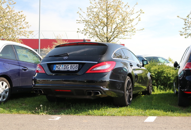 Mercedes-Benz CLS 63 AMG X218 Shooting Brake