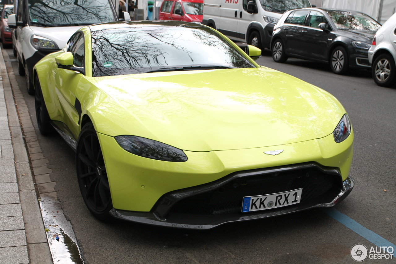 Aston Martin V8 Vantage 2018