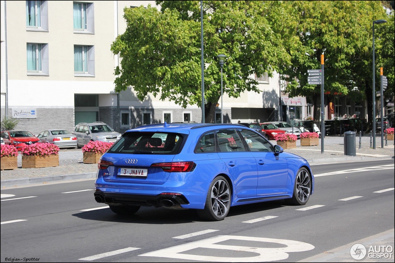 Audi RS4 Avant B9