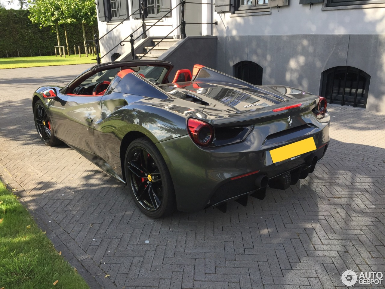 Ferrari 488 Spider