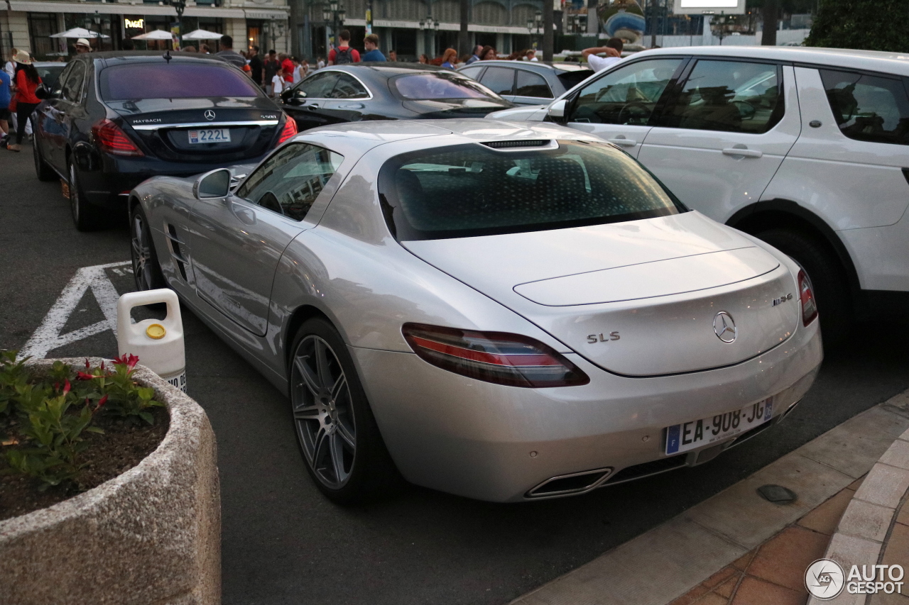 Mercedes-Benz SLS AMG