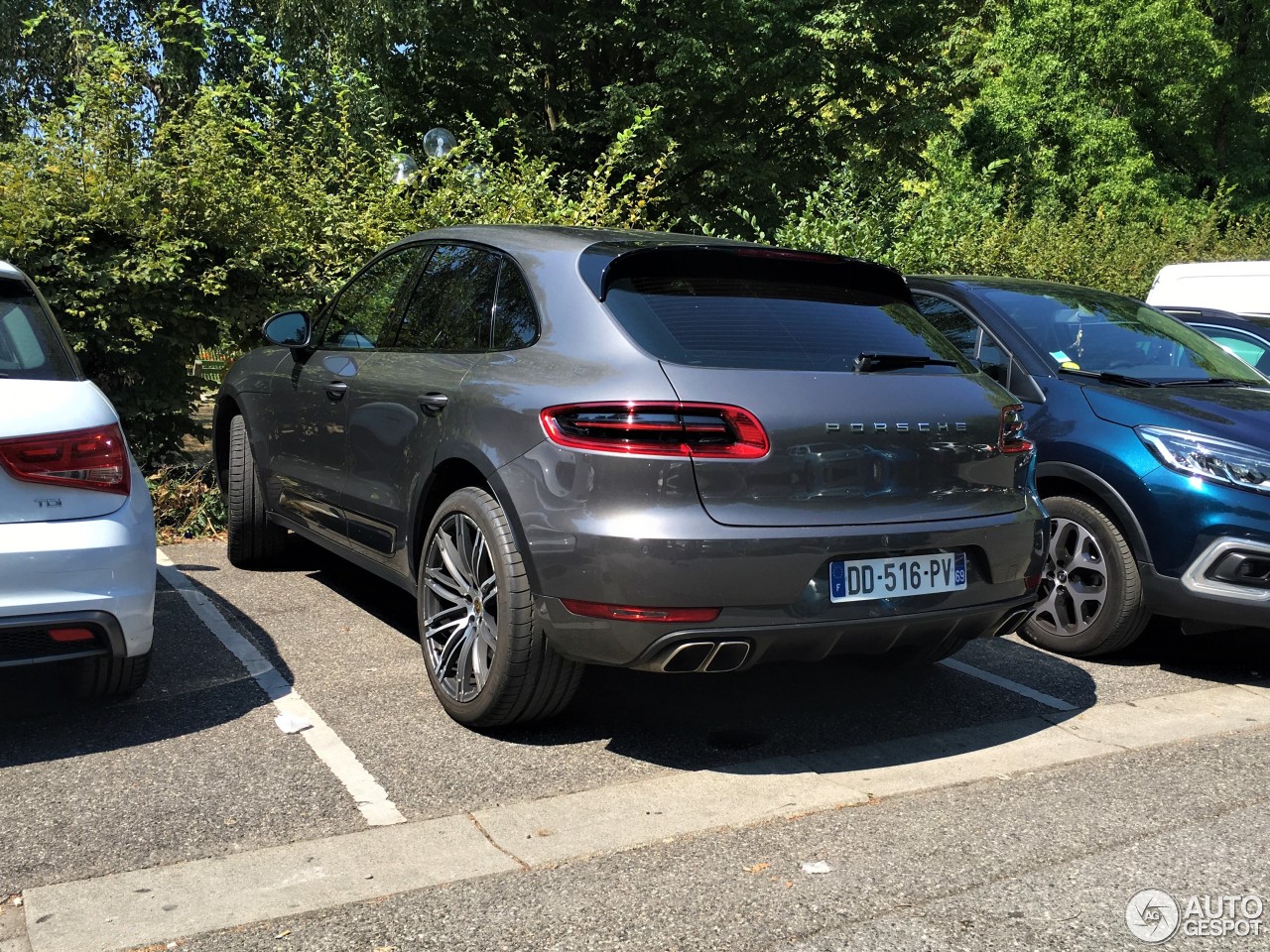 Porsche 95B Macan Turbo