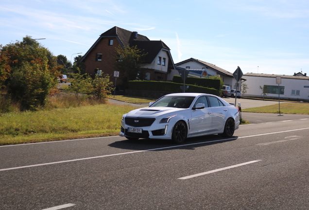 Cadillac CTS-V 2015