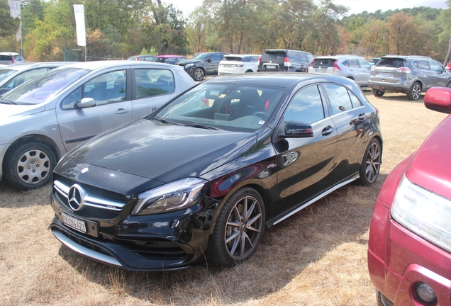 Mercedes-AMG A 45 W176 2015