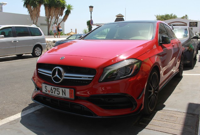 Mercedes-AMG A 45 W176 2015