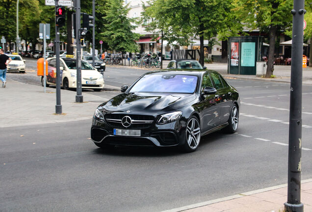 Mercedes-AMG E 63 S W213