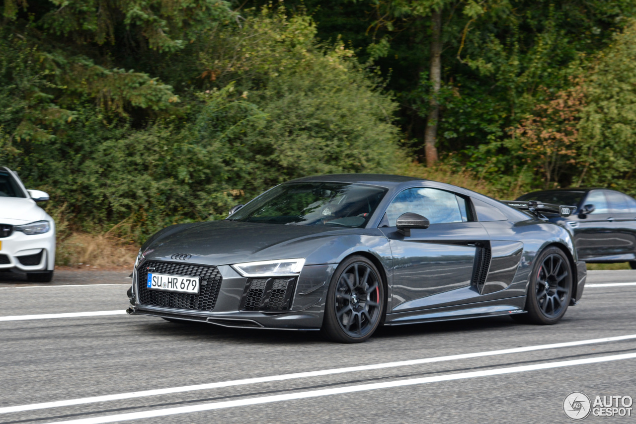 Audi R8 V10 Plus 2015