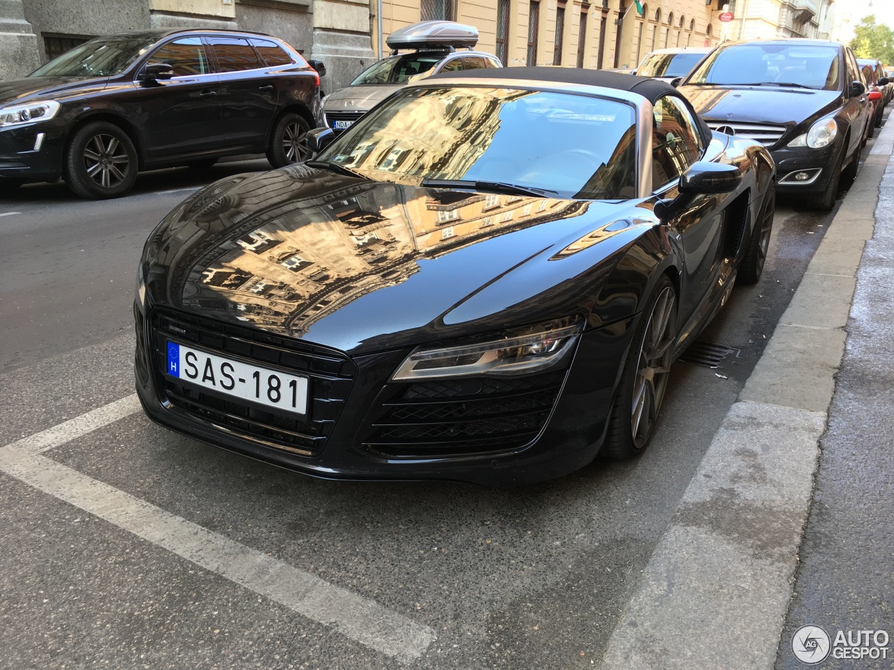 Audi R8 V10 Spyder 2013