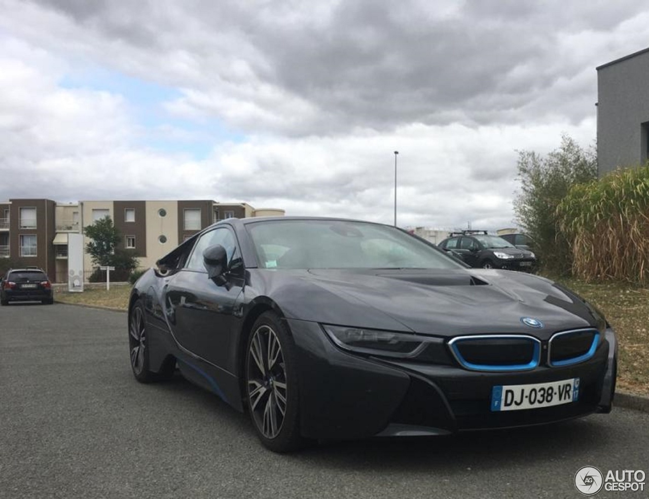 BMW i8