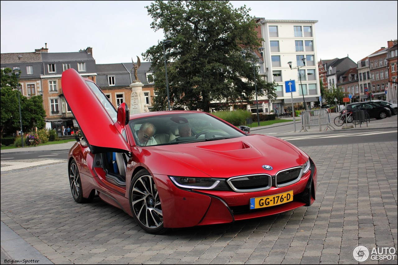 BMW i8