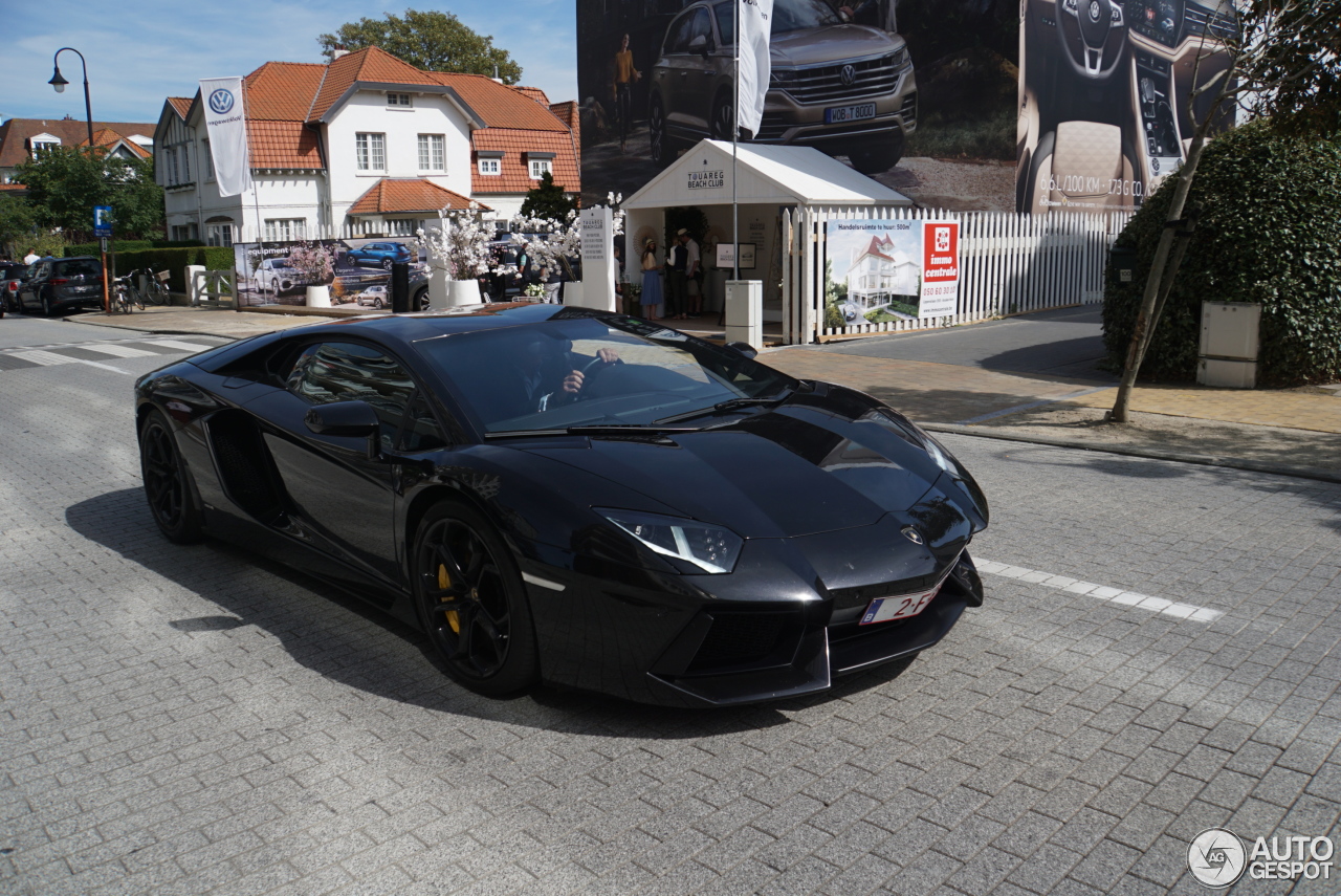 Lamborghini Aventador LP700-4