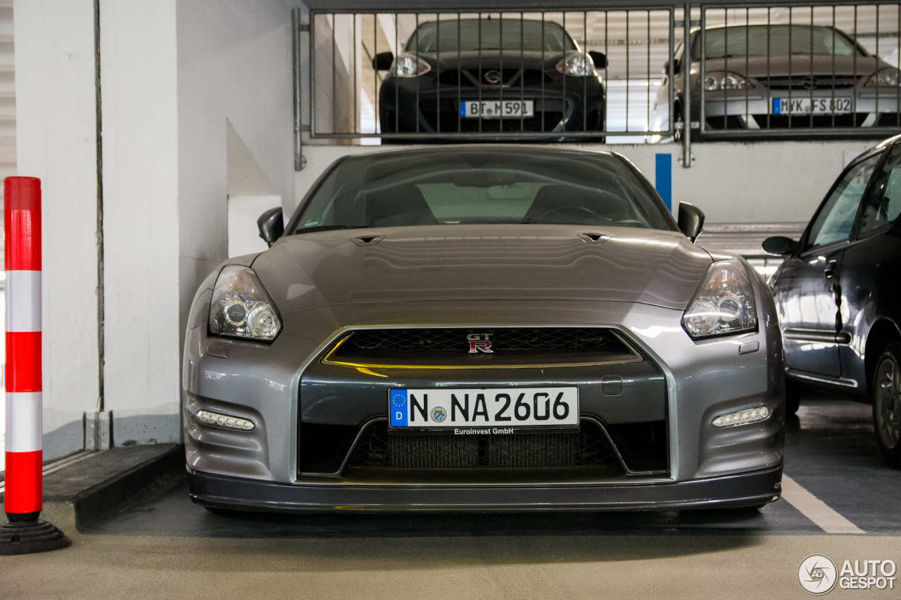 Nissan GT-R 2013