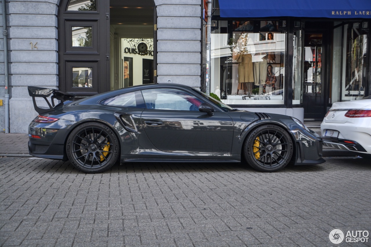 Porsche 991 GT2 RS Weissach Package