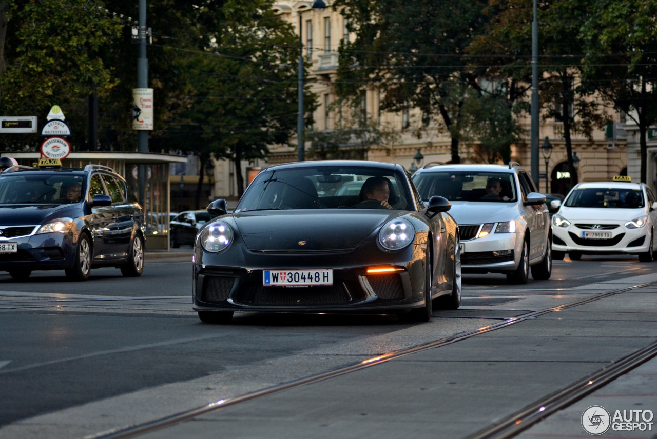 Porsche 991 GT3 Touring