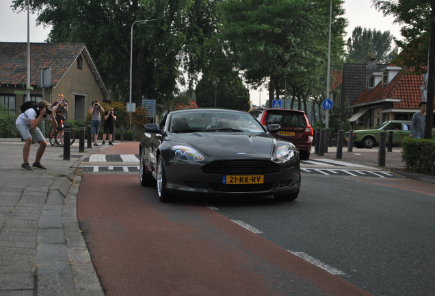 Aston Martin DB9