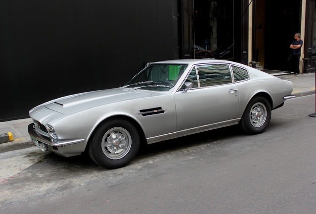 Aston Martin DBS V8 1969 - 1972