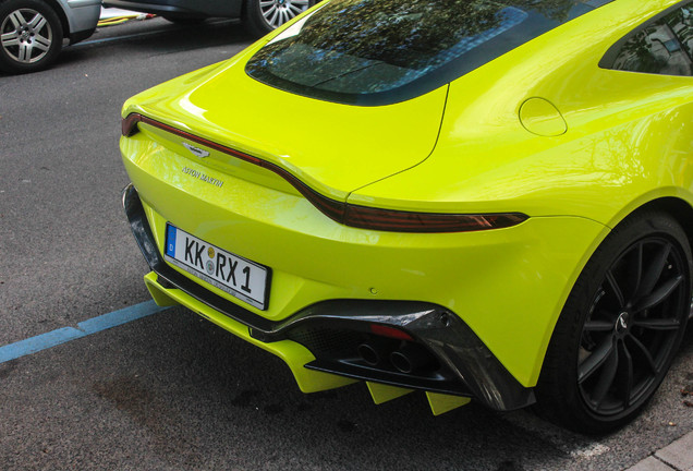 Aston Martin V8 Vantage 2018