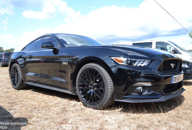 Ford Mustang GT 2015