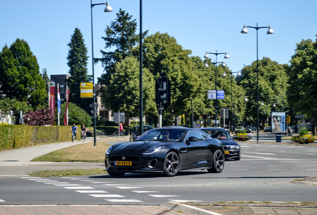 Jaguar F-TYPE 400 Sport Coupé