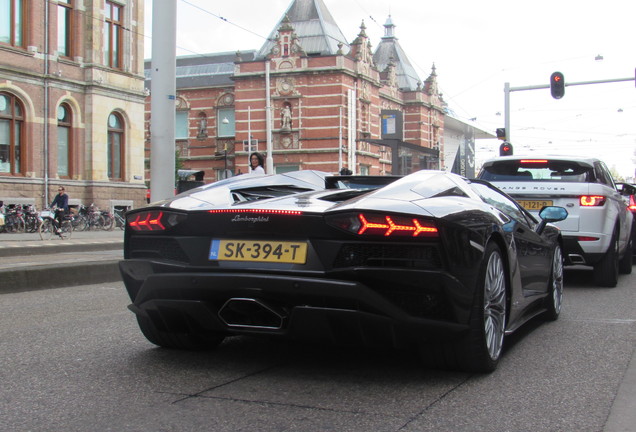 Lamborghini Aventador S LP740-4 Roadster