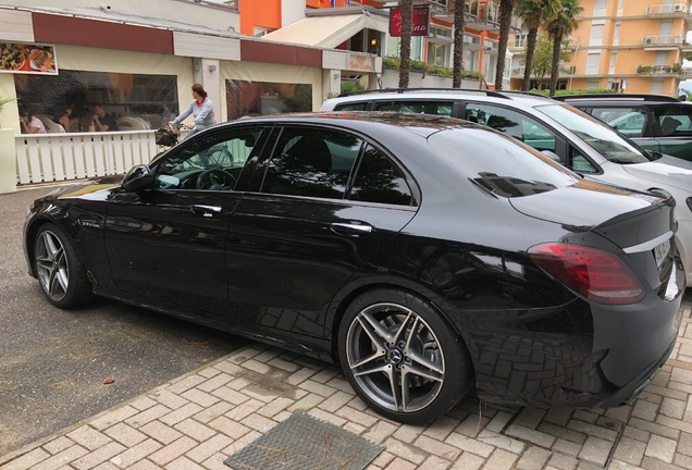 Mercedes-AMG C 63 S W205