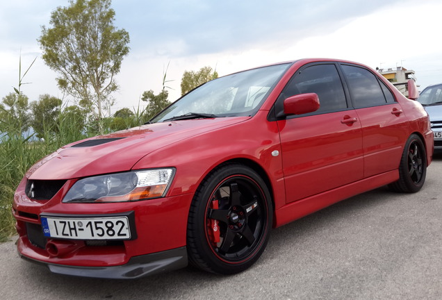 Mitsubishi Lancer Evolution IX FQ