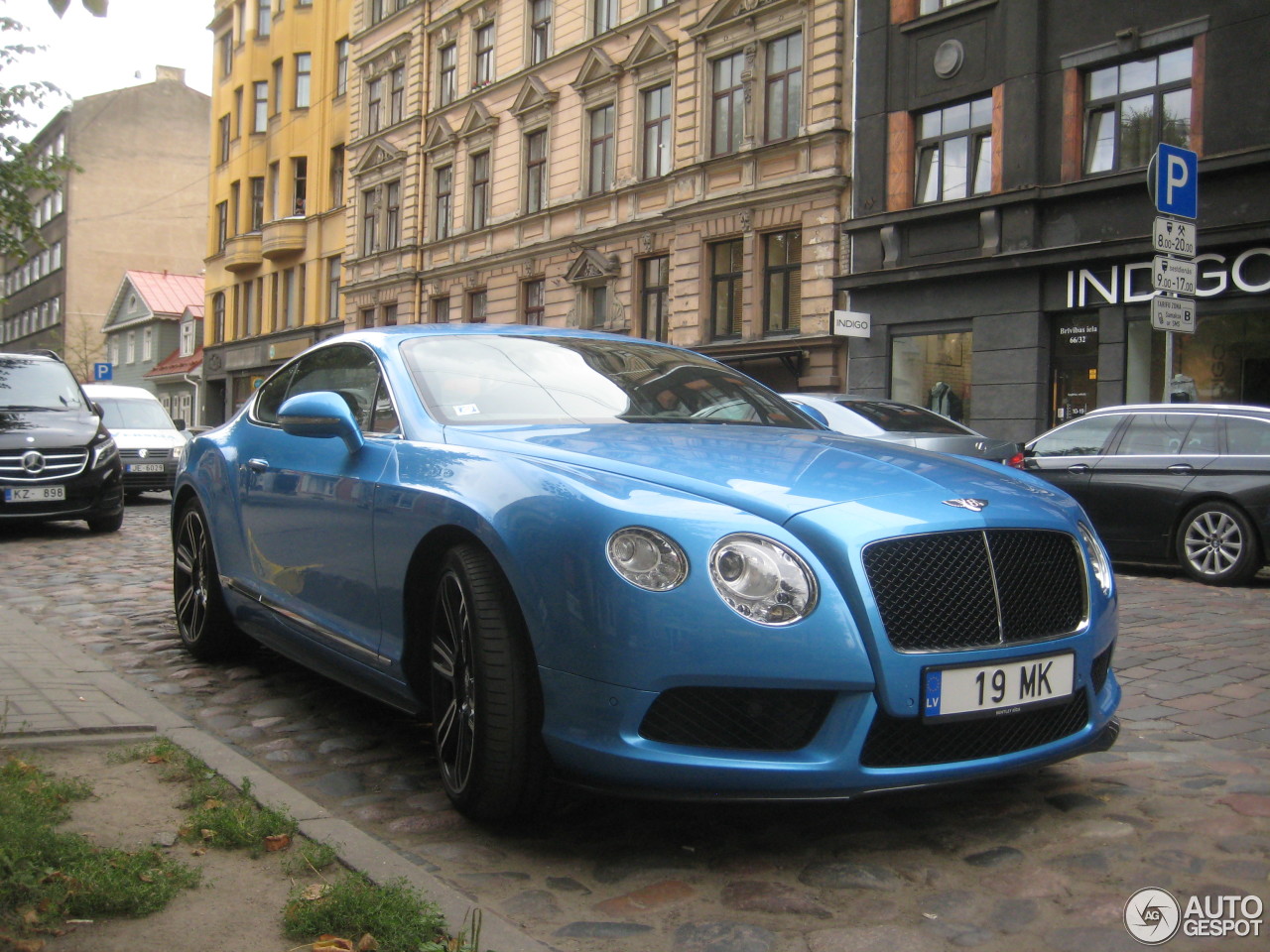 Bentley Continental GT V8