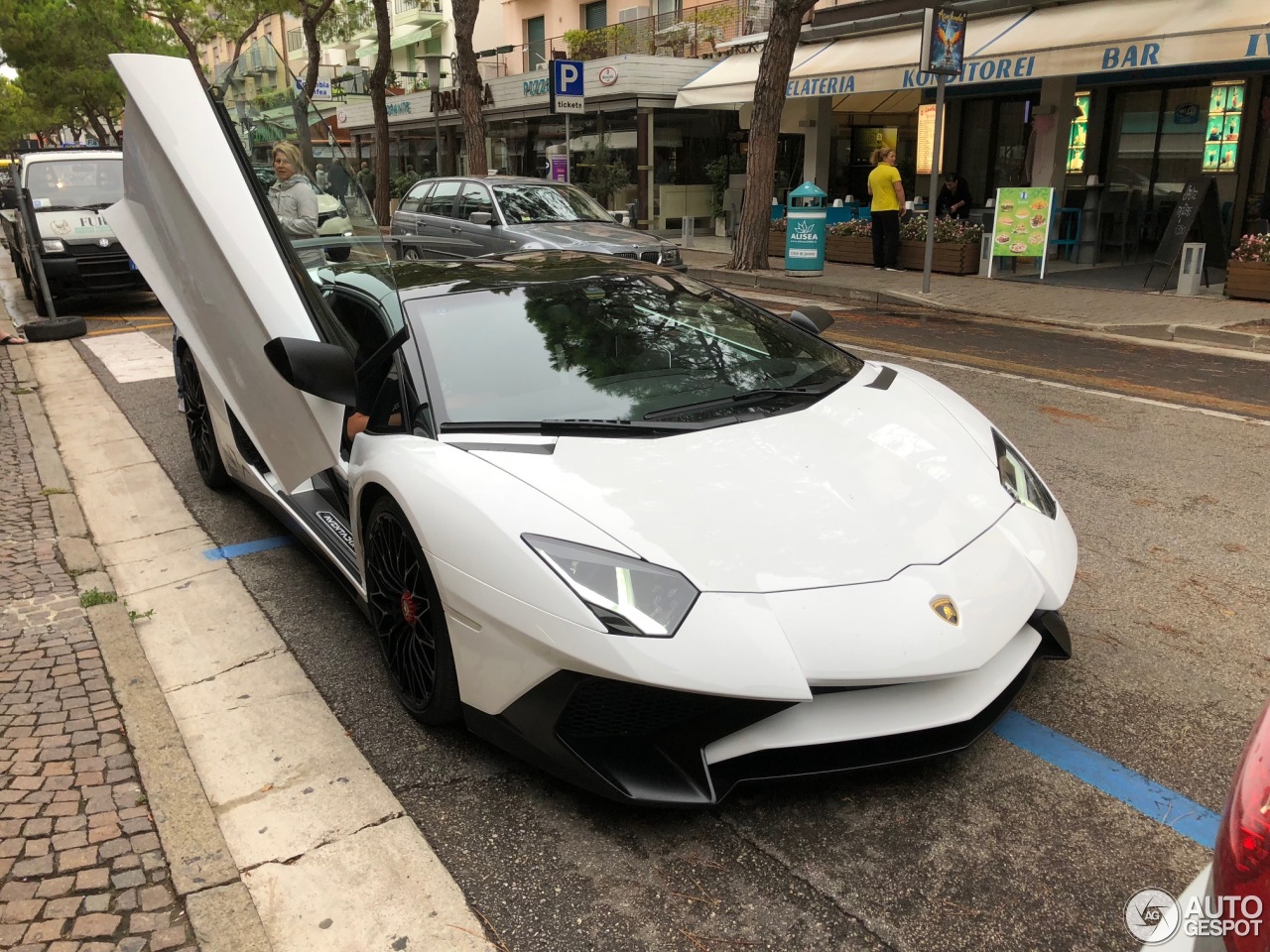 Lamborghini Aventador LP750-4 SuperVeloce Roadster