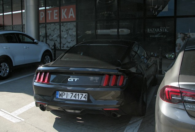 Ford Mustang GT 2015