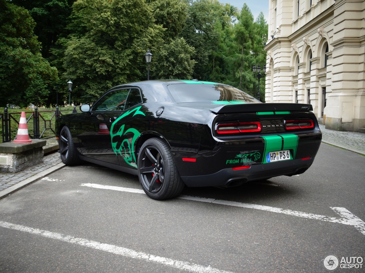 Dodge Challenger SRT Hellcat