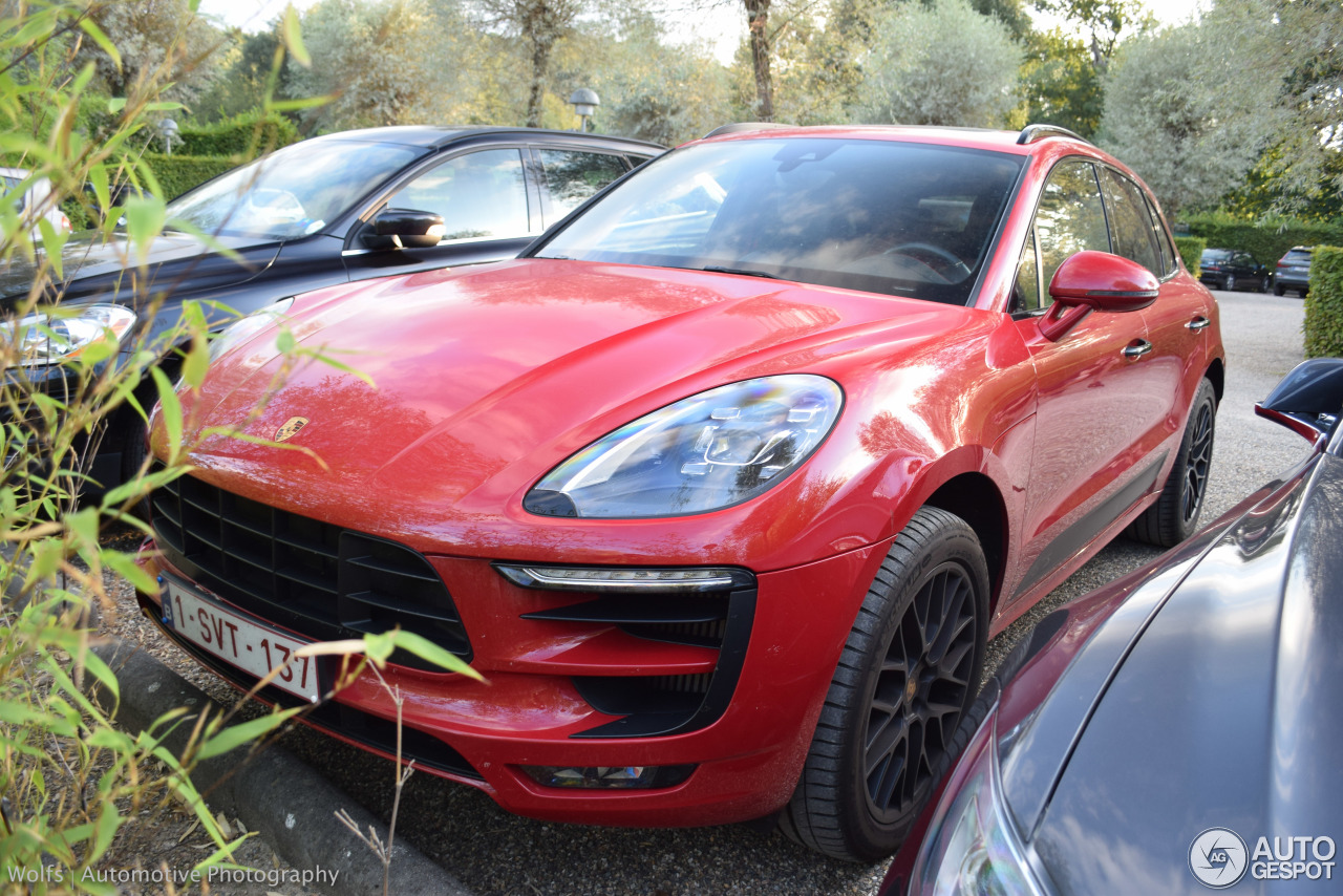 Porsche 95B Macan GTS