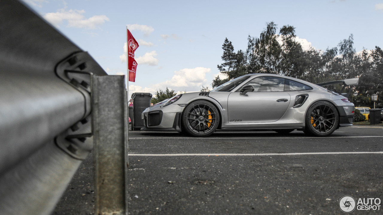 Porsche 991 GT2 RS Weissach Package