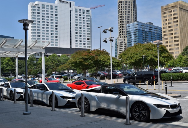 BMW i8 Roadster