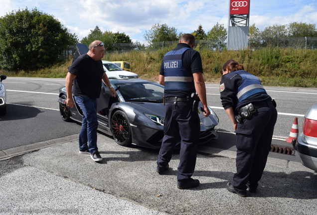 Lamborghini Aventador S LP740-4