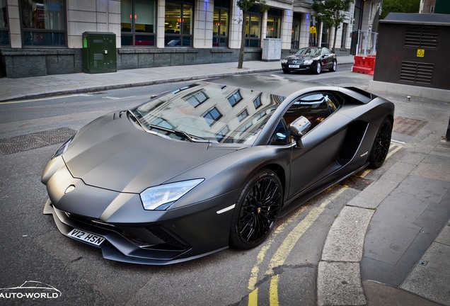 Lamborghini Aventador S LP740-4 Nero Design