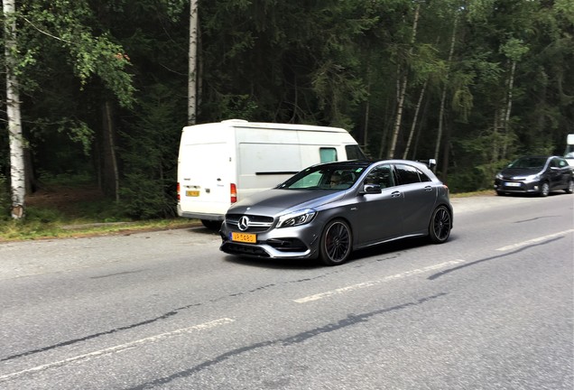 Mercedes-AMG A 45 W176 2015