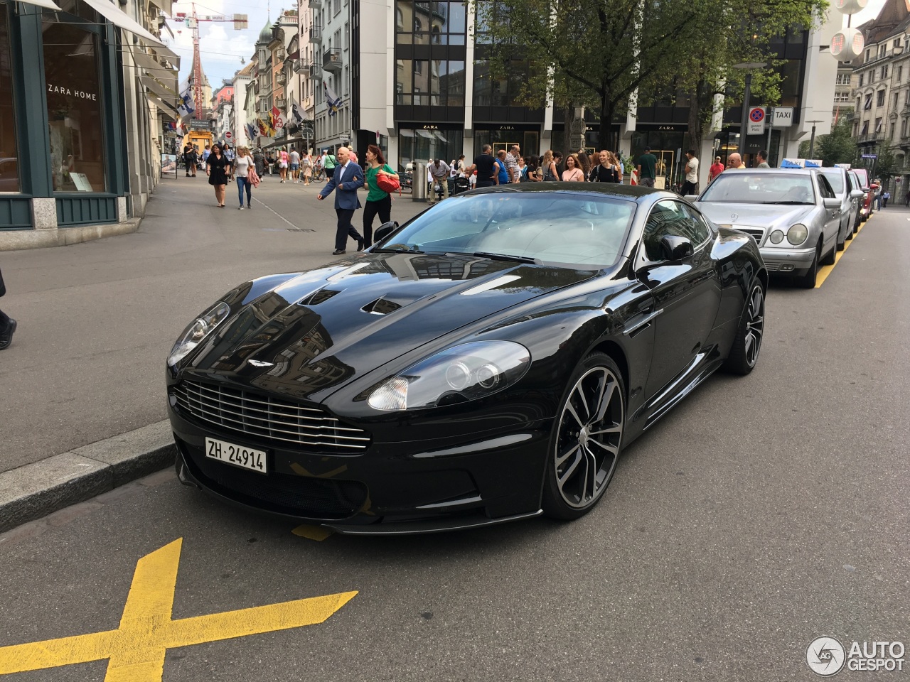 Aston Martin DBS