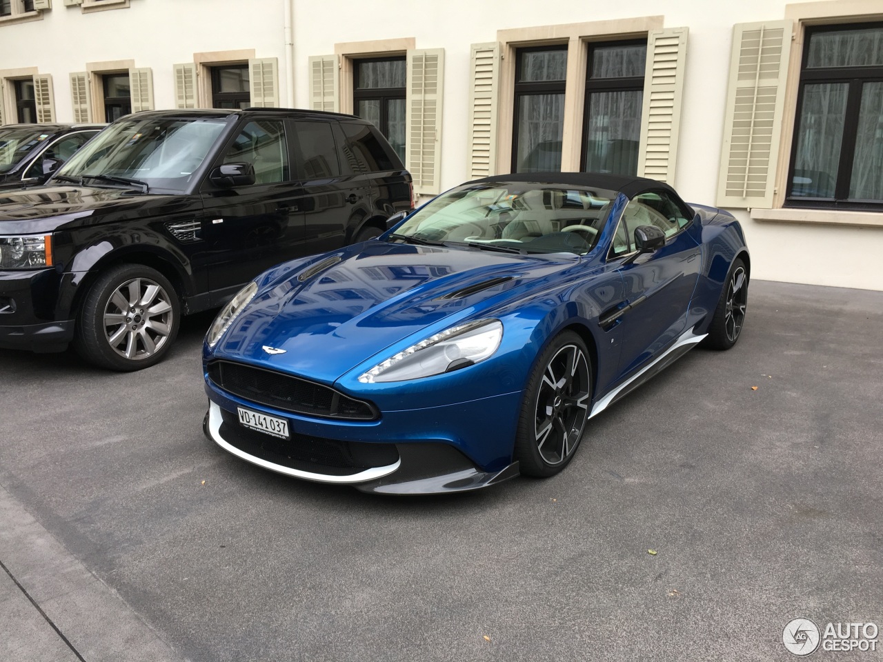 Aston Martin Vanquish S Volante 2017