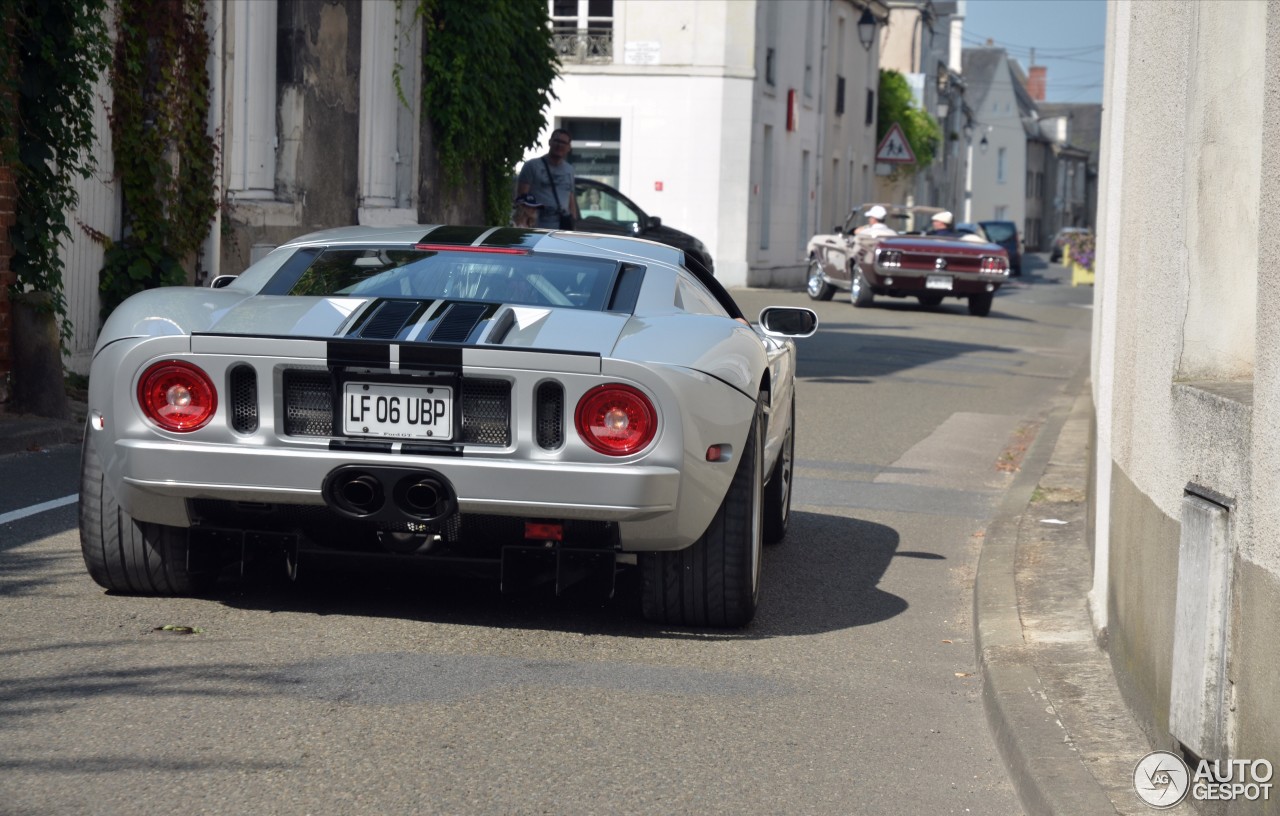 Ford GT