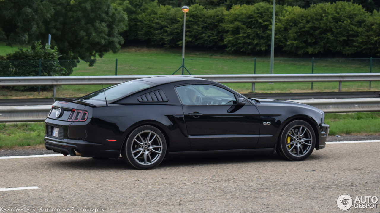 Ford Mustang GT 2013