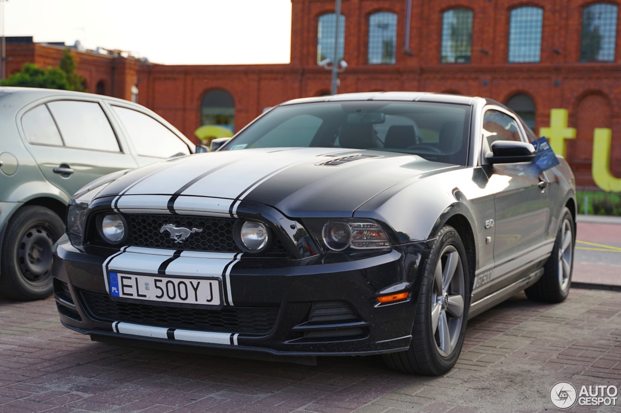 Ford Mustang GT 2013