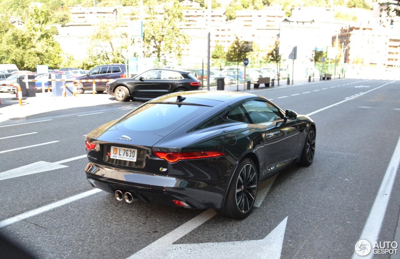 Jaguar F-TYPE S Coupé