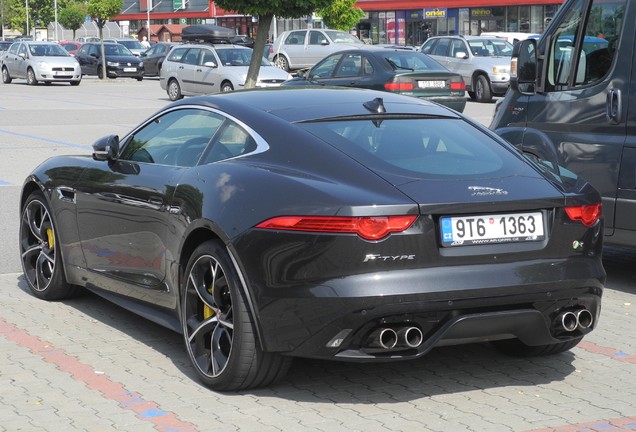 Jaguar F-TYPE R Coupé