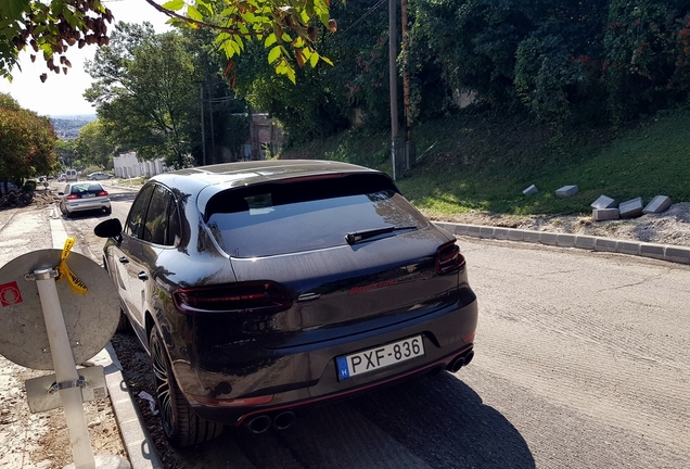 Porsche 95B Macan Turbo Exclusive Performance Edition