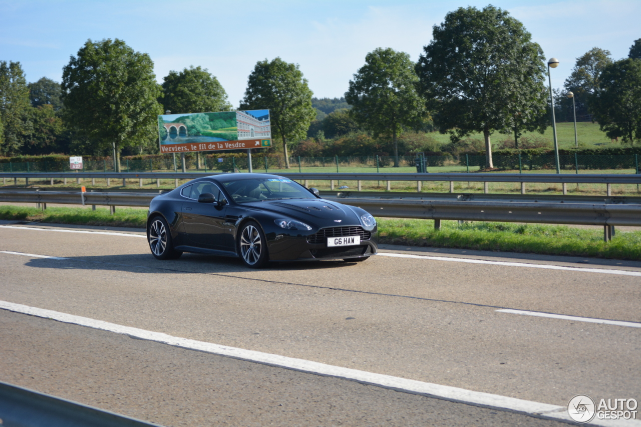 Aston Martin V12 Vantage