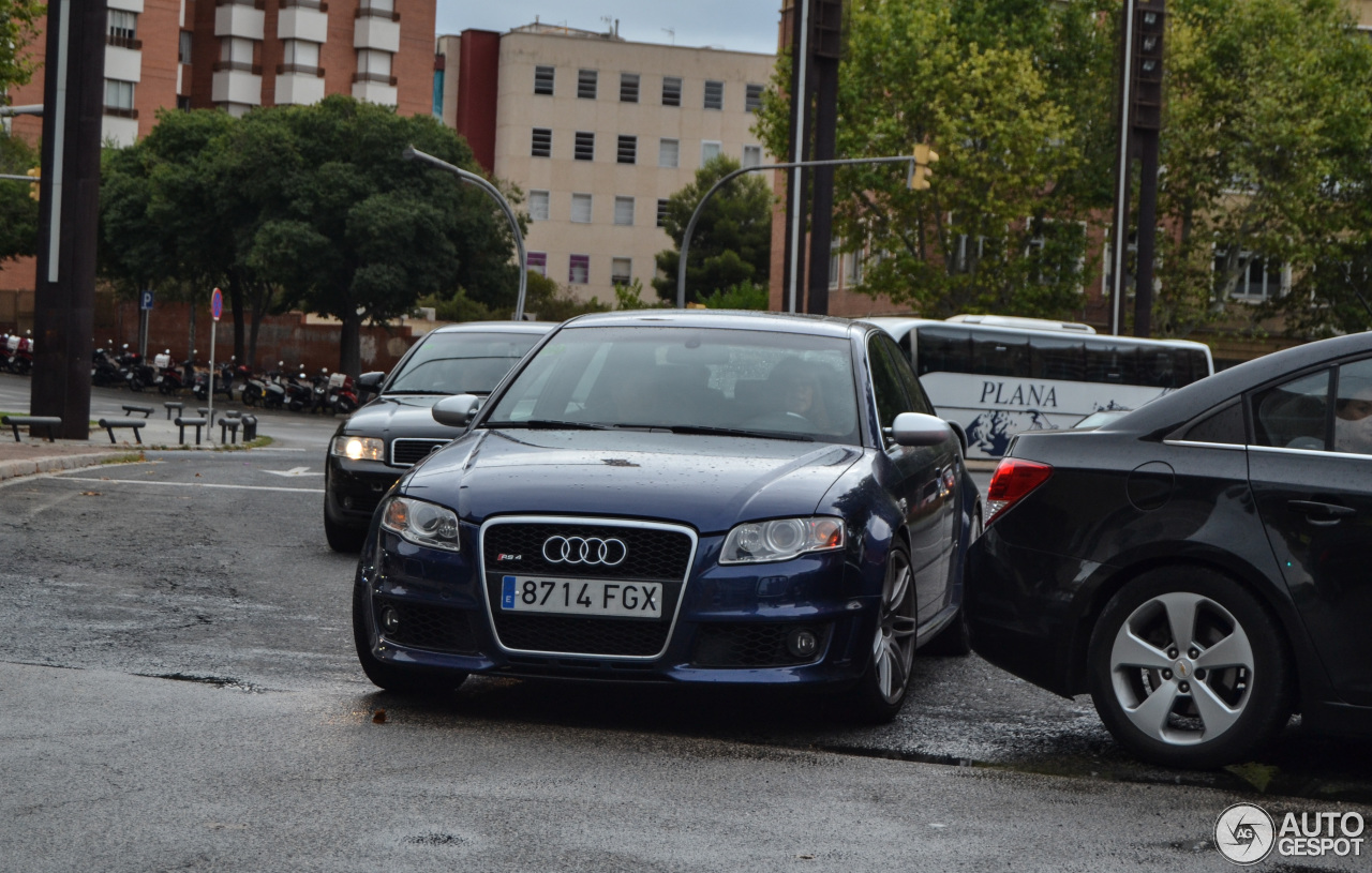 Audi RS4 Sedan