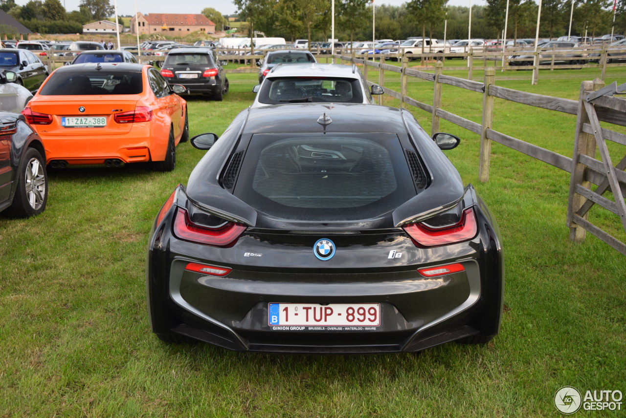 BMW i8