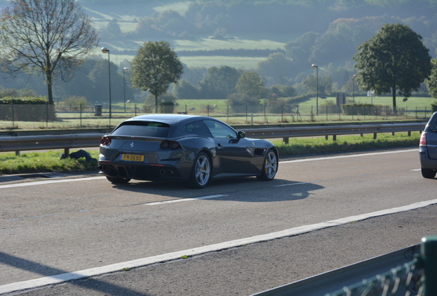 Ferrari GTC4Lusso