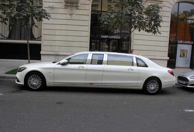 Mercedes-Maybach S 650 Pullman VV222