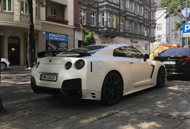 Nissan GT-R 2011